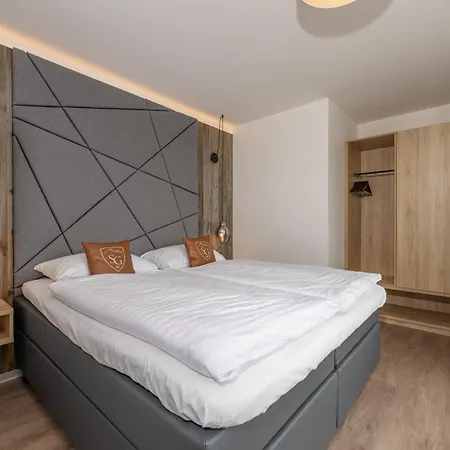 Stockinggut By Avenida Szálloda 4*