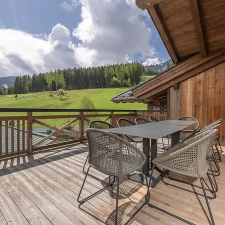 Stockinggut By Avenida