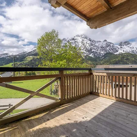 Stockinggut By Avenida